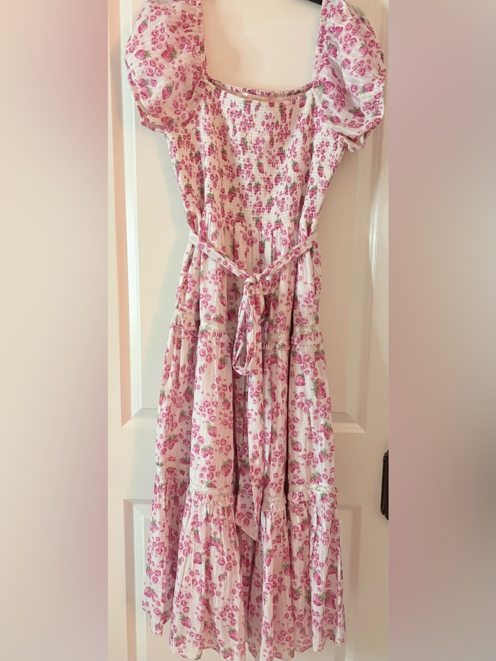 LoveShackFancy Heirloom Print Capsule Featuring Rose Heart Print With Berries XL - Picture 2 of 5
